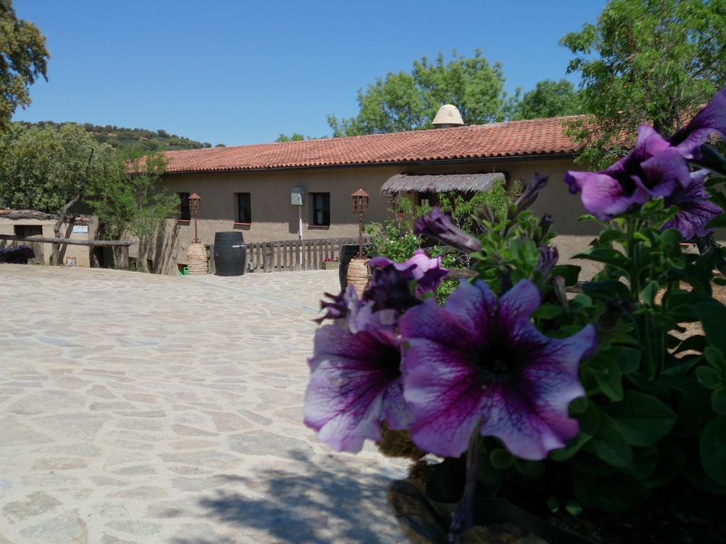 Gasthaus Valdolazaro Los Navalucillos Exterior foto